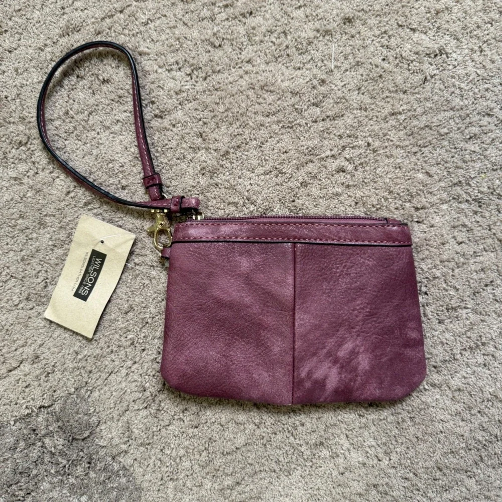 Wilsons Leather Plum Purple Pebbled Leather Wristlet Pouch Gold Tone Hardware